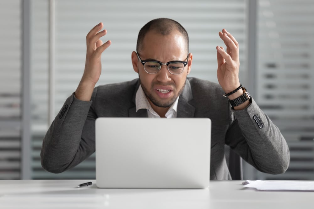 customer struggling to install software