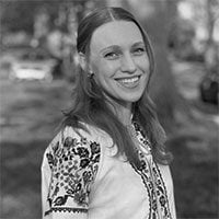 Yuliya Manyakina headshot.